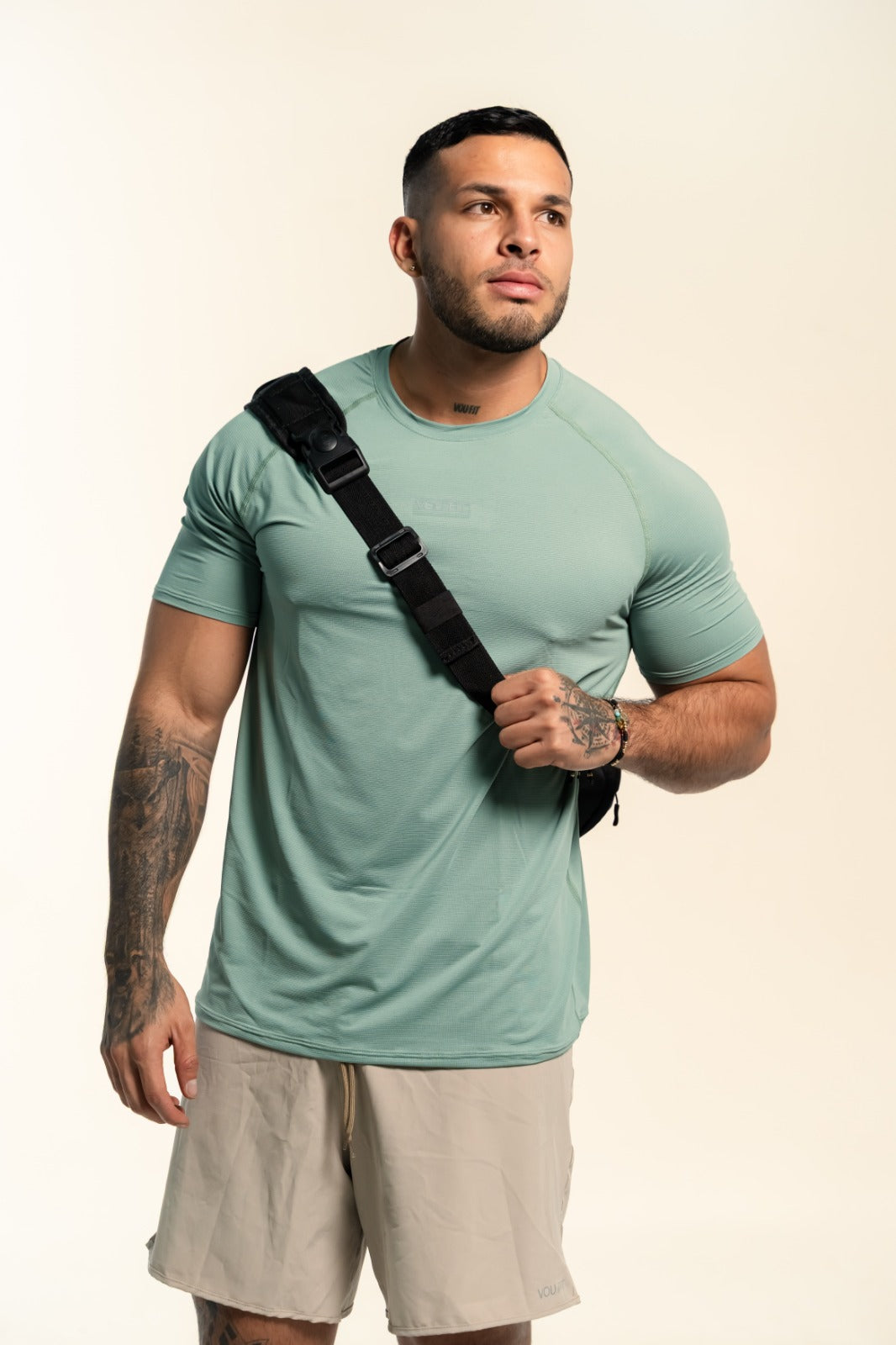Cangurera Nomad Negro VOU FIT